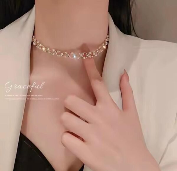 Elegant Pearl Crystal Choker Necklace - Image 4