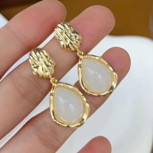 Vintage Glam with Monalisa Stone Earring