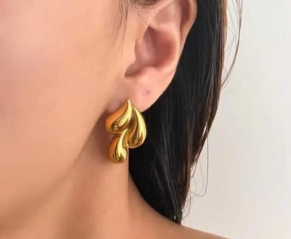 Elegant Gold-Tone Teardrop Stud Earrings
