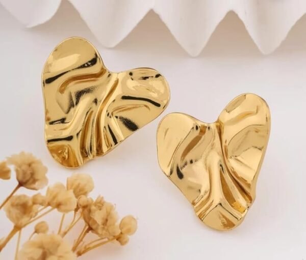Elegant Gold-Toned Heart Shaped Statement Stud Earring - Image 2