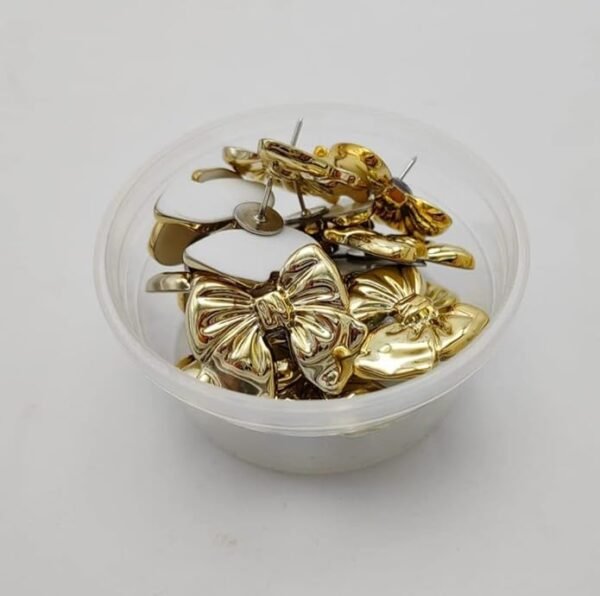 Vintage Style Gold Bow Stud Earring - Image 5
