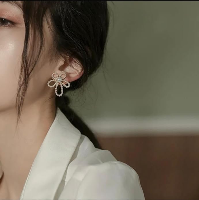 Pearl Flower Stud Earring - Image 2