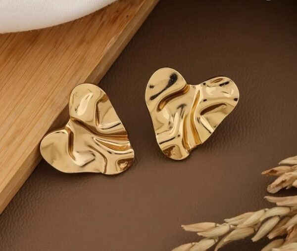 Elegant Gold-Toned Heart Shaped Statement Stud Earring