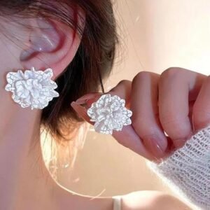 Decorative Marble-Effect Leaf Elegant Earrings- White colour