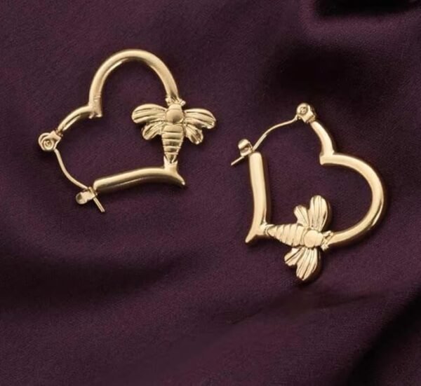 Heart-Shaped Gold-Toned Bee Hoop Earring - Image 2