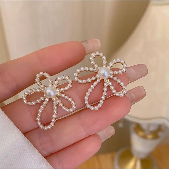 Pearl Flower Stud Earring - Image 3