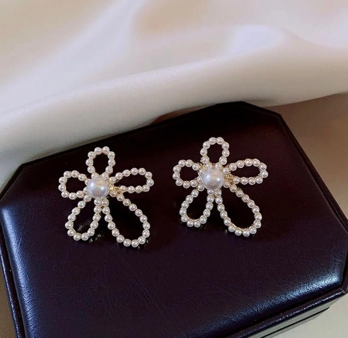Pearl Flower Stud Earring