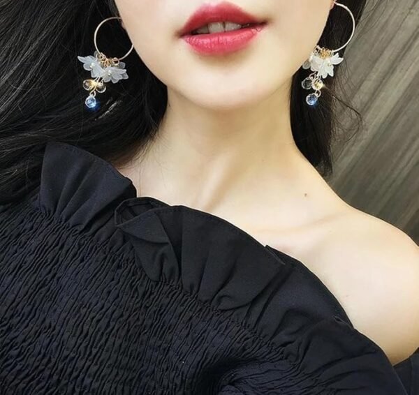 Floral Hoop Earrings with White Acrylic Flowers and Crystal Drops - Image 3