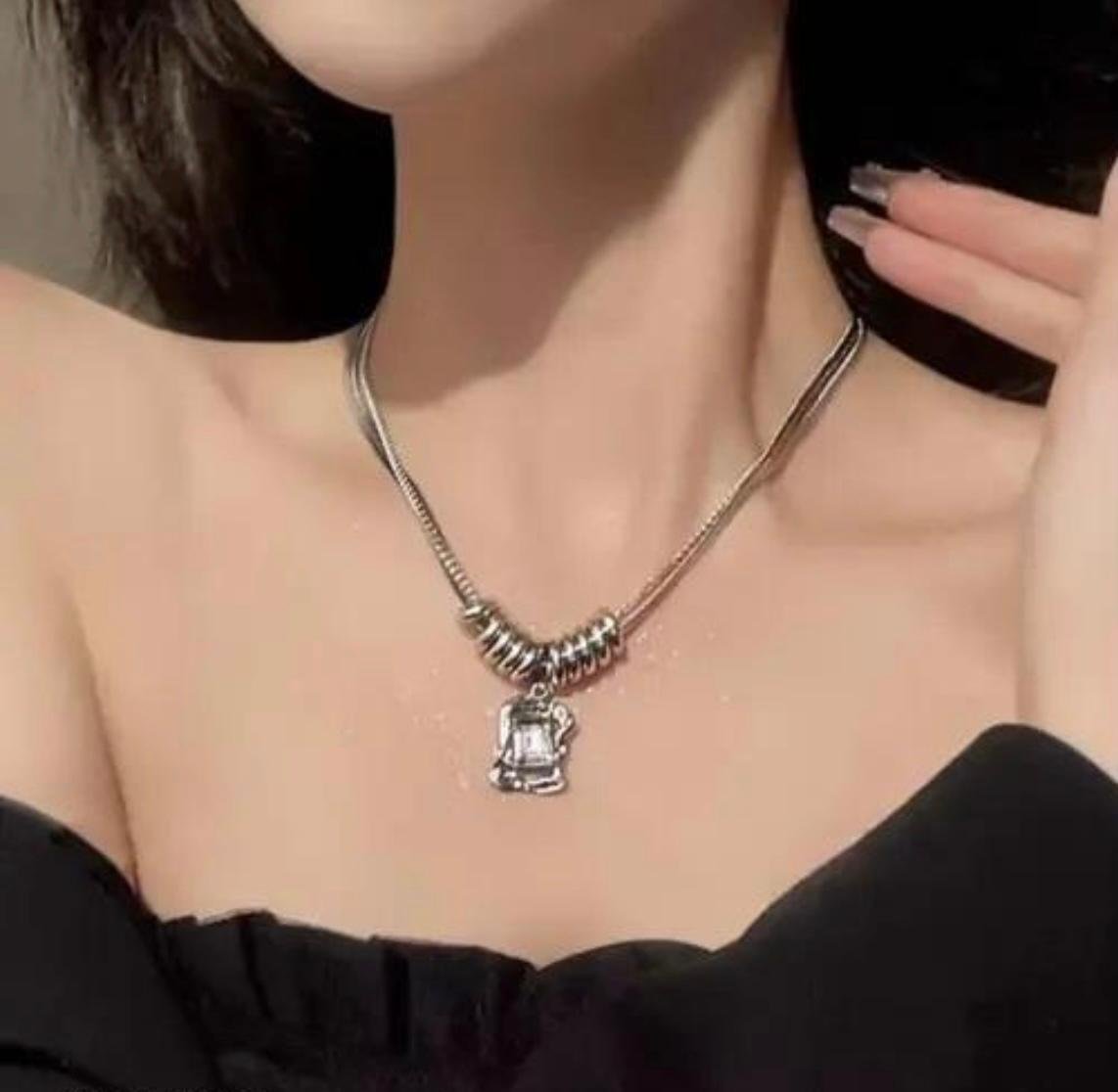 Elegant Silver Snake Chain Necklace with Black and white Stone Pendant, Twisted Rope Design - Image 7