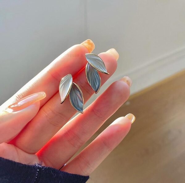 Elegant Leaf Design Stud Earrings, Silver-Tone Metal - Image 4