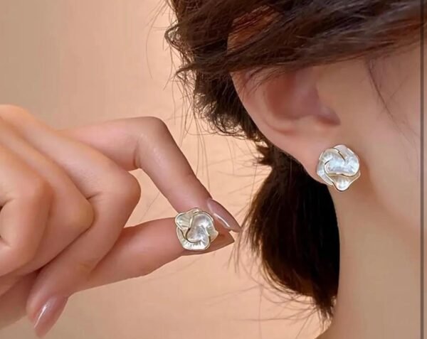 Elegant Black Rose Stud Earrings, (2 Color) - Image 9